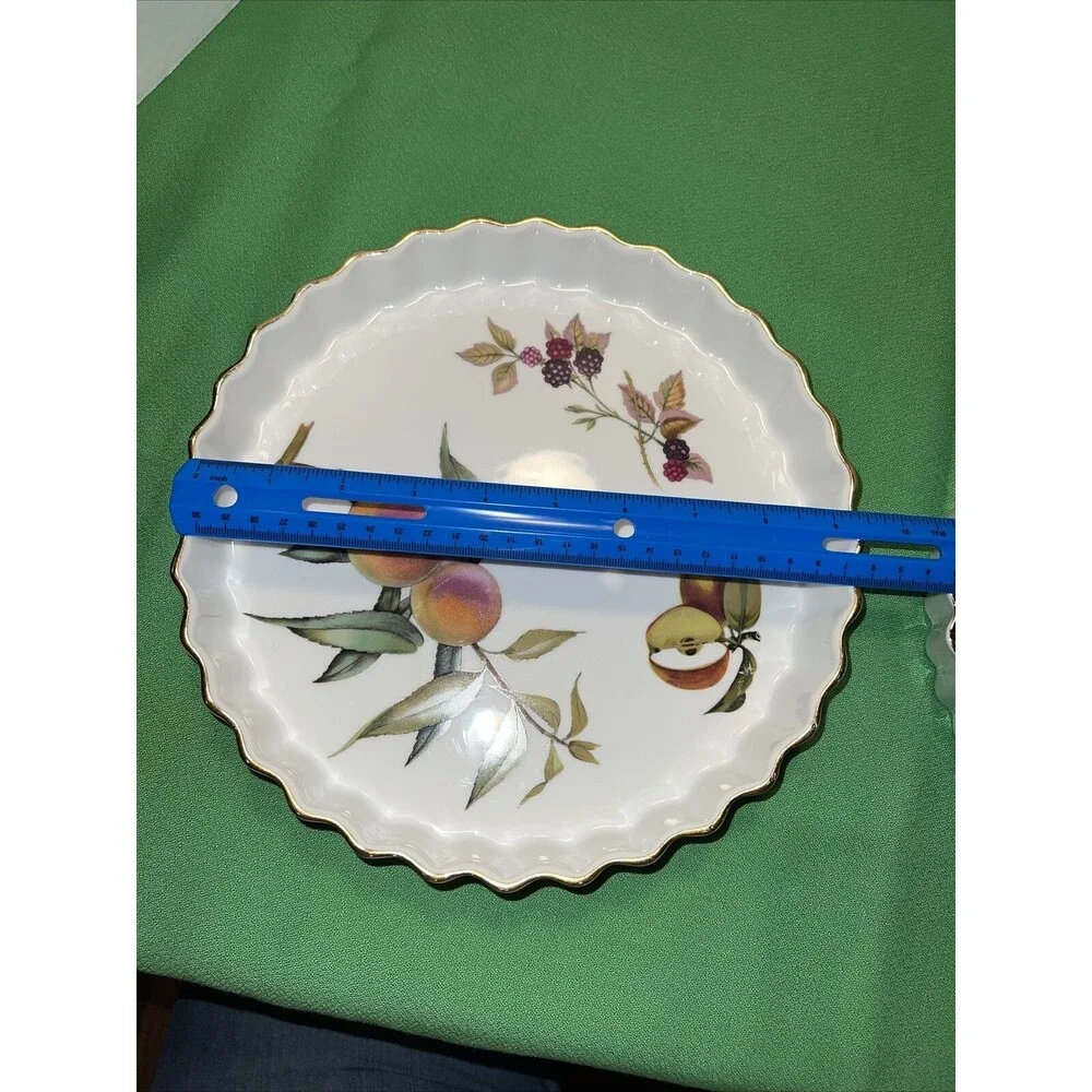 Royal Worcester Evesham Gold - 2 Round Flan Quiche Dish: Shape 59, Size 2, and 4